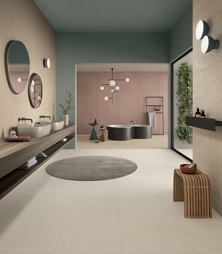 Intense Clair Beige gestaltet ein helles, raffiniertes Bad, in dem neutrale Keramikoberflächen und dezente Farbakzente eine elegante und moderne Atmosphäre schaffen.